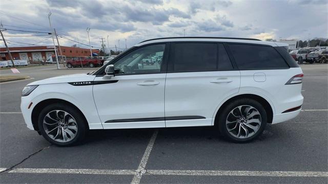 Photo of 2025 Pristine White Metallic Tri-Coat Lincoln Aviator