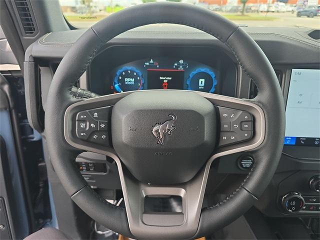 Photo of 2025 Azure Gray Metallic Tri-Coat Ford Bronco