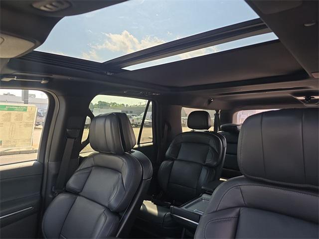 Photo of 2025 Lincoln Navigator