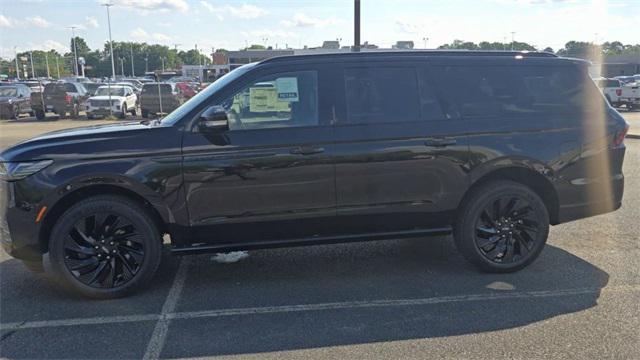 Photo of 2025 Lincoln Navigator