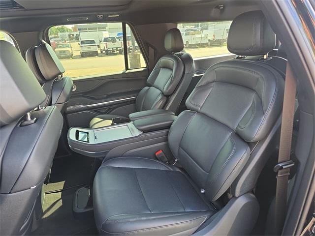 Photo of 2025 Lincoln Navigator