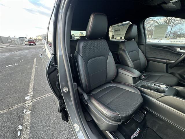 Photo of 2025 Carbonized Gray Metallic Ford Escape