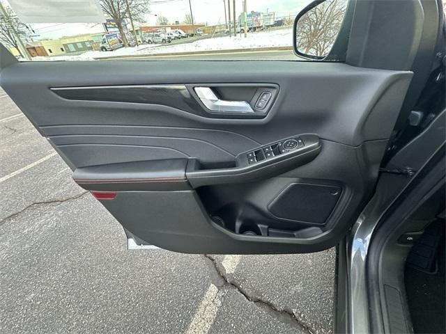 Photo of 2025 Carbonized Gray Metallic Ford Escape