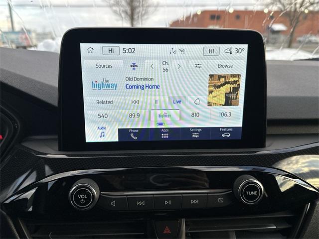 Photo of 2025 Carbonized Gray Metallic Ford Escape