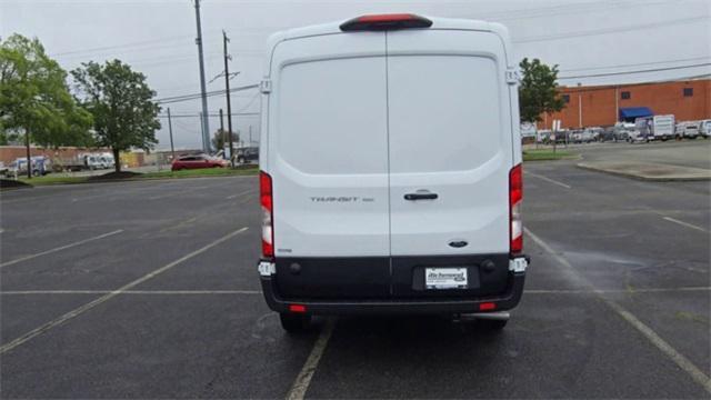 Photo of 2025 Oxford White Ford Transit-150