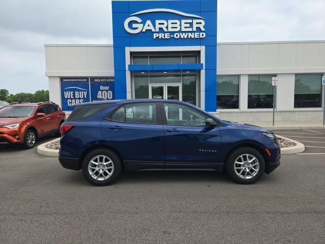 Photo of 2022 Blue Glow Metallic Chevrolet Equinox