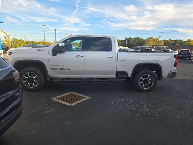 Photo of 2024 Iridescent Pearl Tricoat Chevrolet Silverado 2500