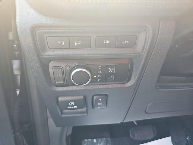 Photo of 2023 Agate Black Metallic Ford F-150 Lightning
