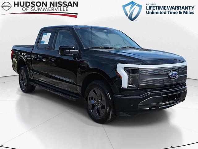 Photo of 2023 Agate Black Metallic Ford F-150 Lightning