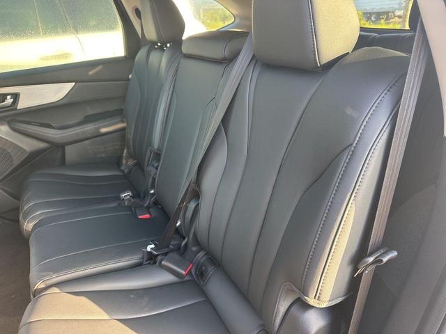 Photo of 2023 Lunar Silver Metallic Acura MDX