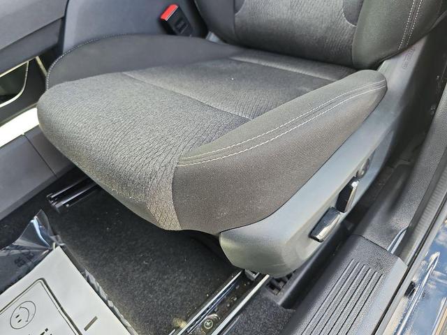 Photo of 2024 Black Nissan Rogue