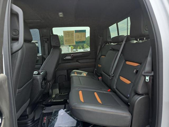 Photo of 2024 Summit White GMC Sierra 2500