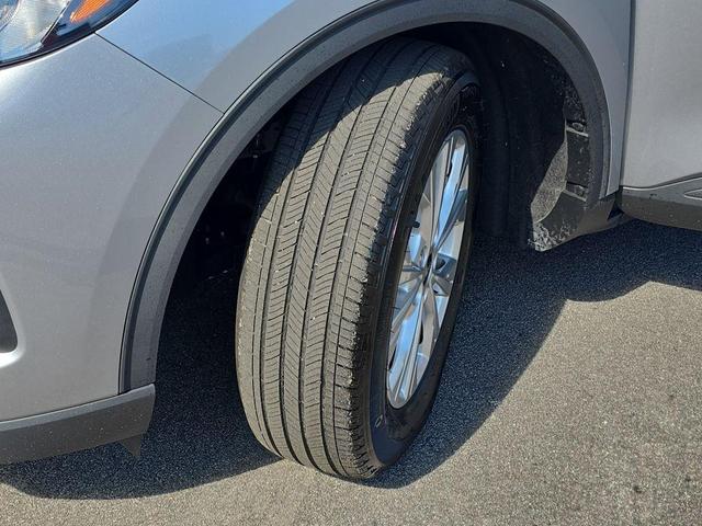 Photo of 2023 Iconic Silver Metallic Ford Escape