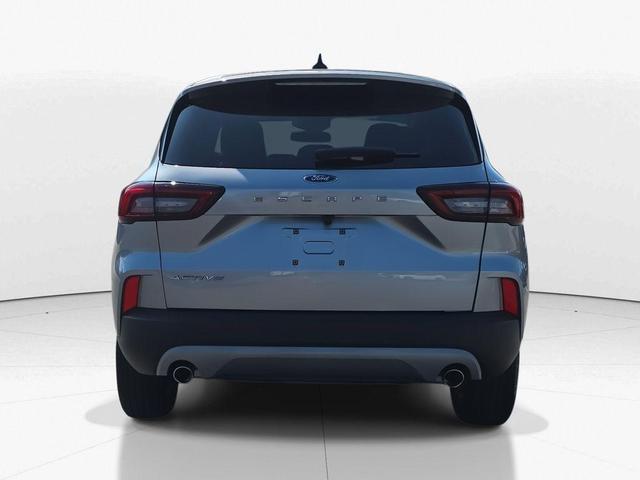 Photo of 2023 Iconic Silver Metallic Ford Escape