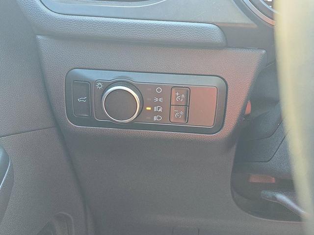 Photo of 2023 Iconic Silver Metallic Ford Escape