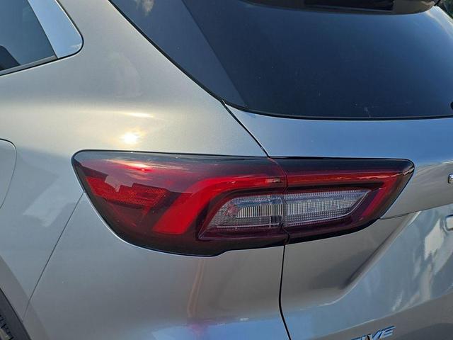 Photo of 2023 Iconic Silver Metallic Ford Escape