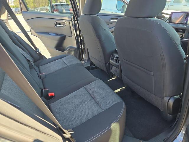 Photo of 2025 Gun Metallic Nissan Rogue