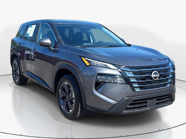 Photo of 2025 Gun Metallic Nissan Rogue