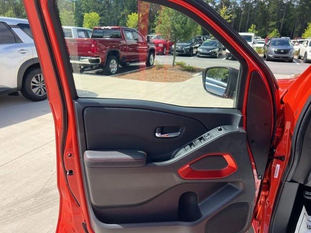 Photo of 2025 Afterburn Orang Nissan Frontier