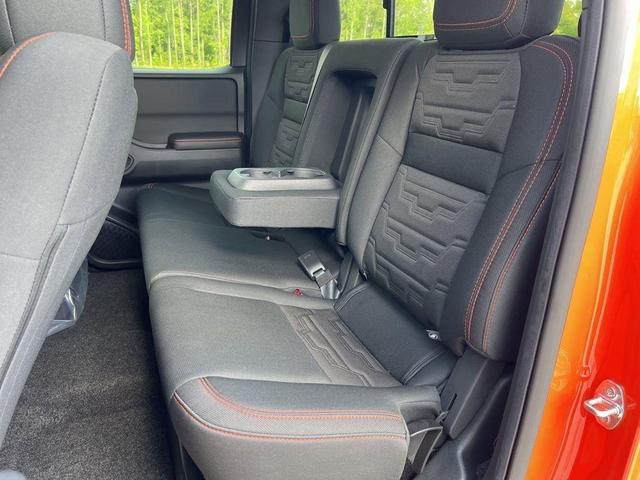 Photo of 2025 Afterburn Orang Nissan Frontier
