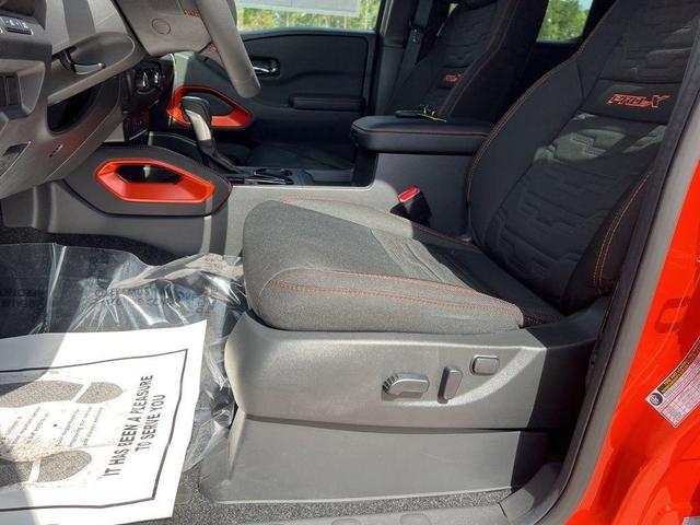 Photo of 2025 Afterburn Orang Nissan Frontier