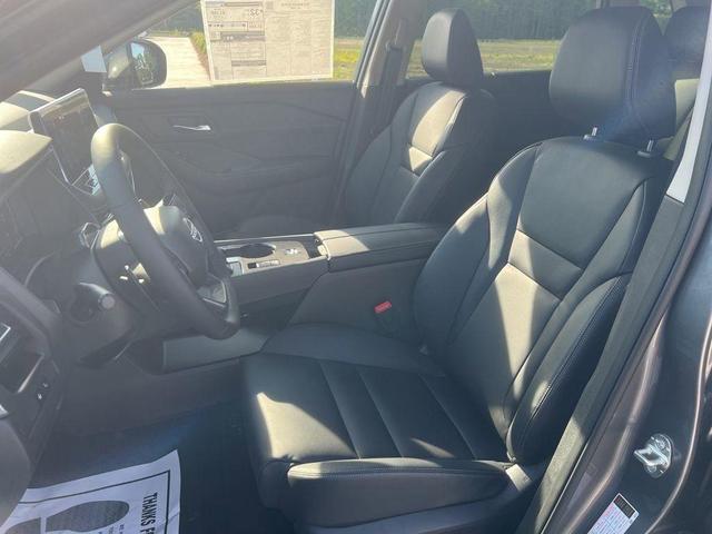 Photo of 2025 Gun Metallic Nissan Rogue
