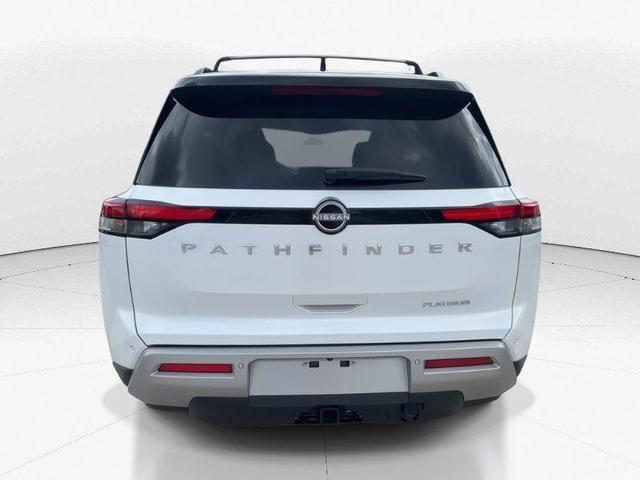 Photo of 2025 White / Black Nissan Pathfinder