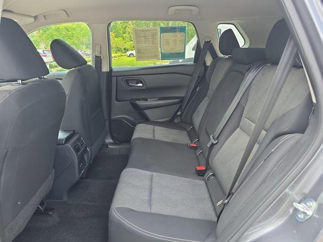 Photo of 2024 Gun Metallic Nissan Rogue