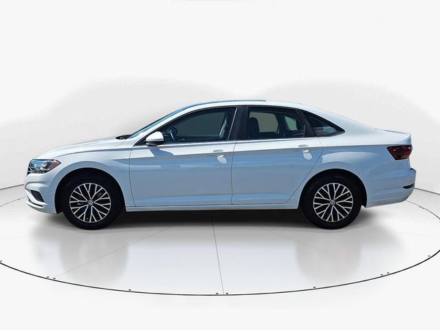 Photo of 2019 Pure White Volkswagen Jetta