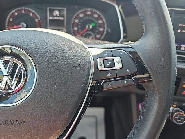 Photo of 2019 Pure White Volkswagen Jetta