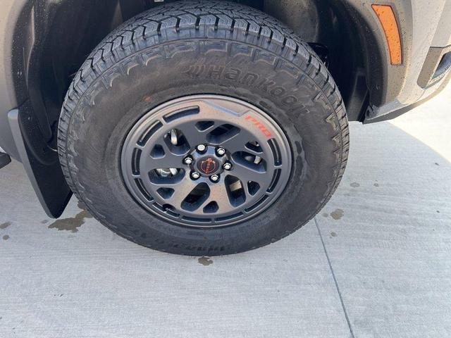 Photo of 2025 Boulder Gray Metallic Nissan Frontier