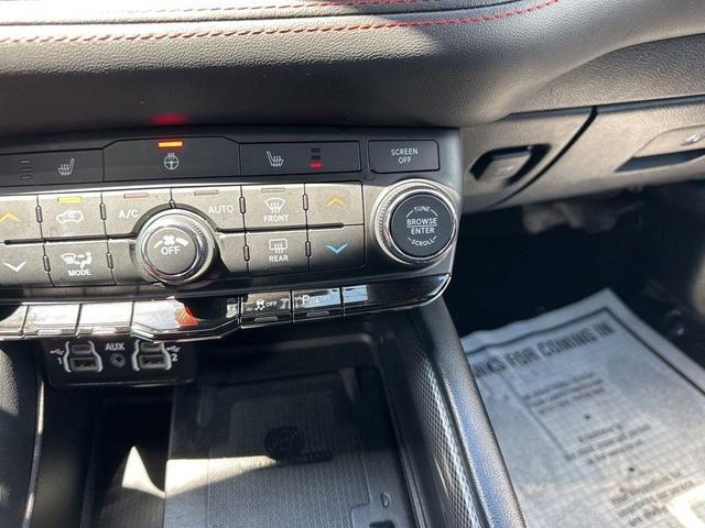 Photo of 2024 White Knuckle Clearcoat Dodge Durango