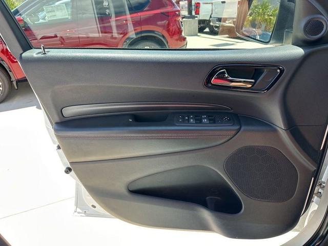 Photo of 2024 White Knuckle Clearcoat Dodge Durango