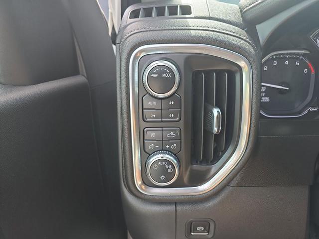 Photo of 2021 White GMC Sierra 1500