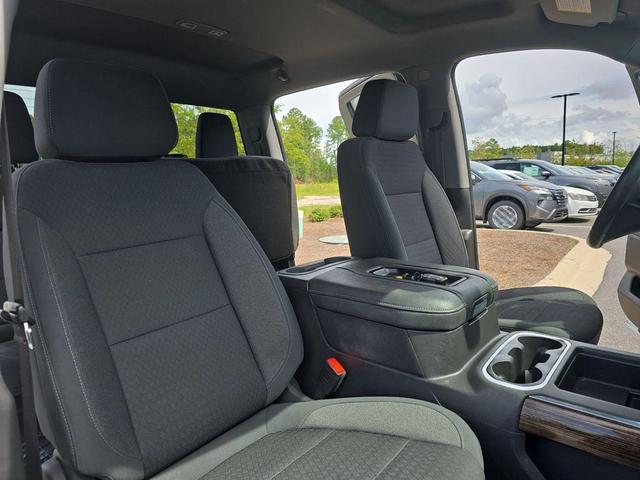 Photo of 2021 White GMC Sierra 1500