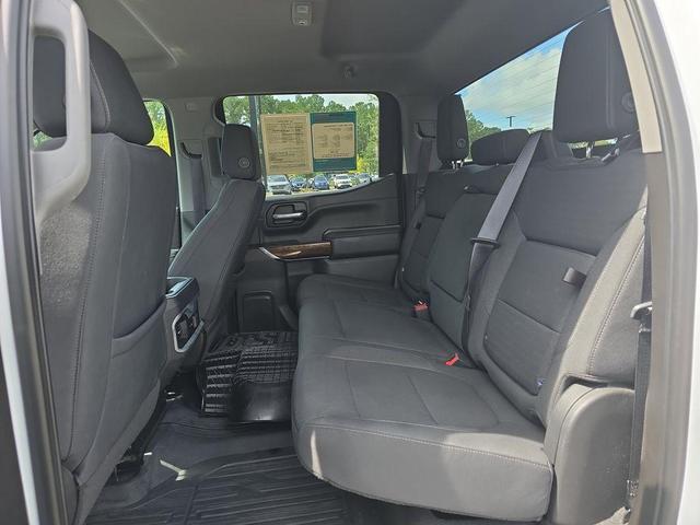 Photo of 2021 White GMC Sierra 1500