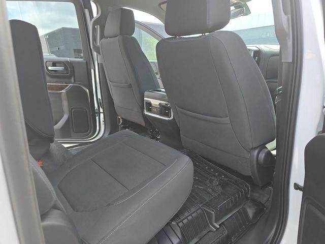 Photo of 2021 White GMC Sierra 1500