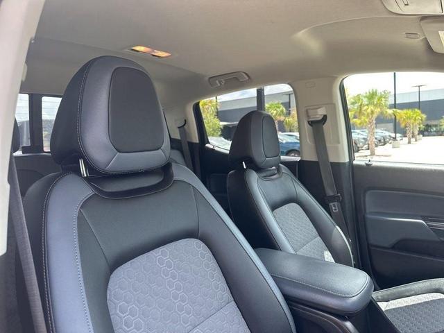 Photo of 2021 Black Chevrolet Colorado