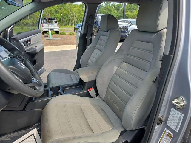 Photo of 2017 Lunar Silver Metallic Honda CR-V