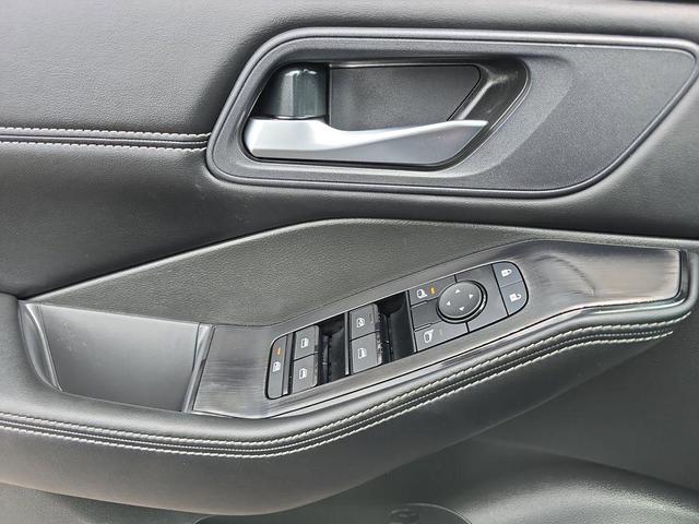 Photo of 2023 Gun Metallic Nissan Rogue