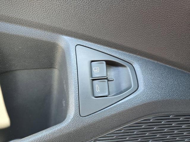 Photo of 2024 Platinum Gray Metallic Volkswagen Jetta