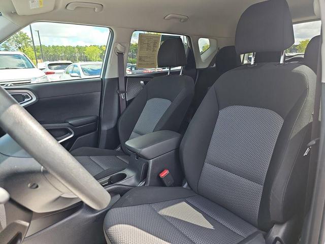 Photo of 2024 Snow White Pearl Kia Soul