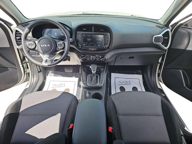 Photo of 2024 Snow White Pearl Kia Soul