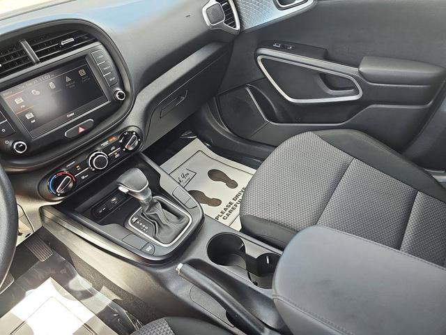 Photo of 2024 Snow White Pearl Kia Soul