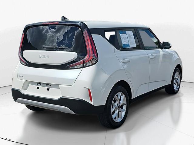 Photo of 2024 Snow White Pearl Kia Soul