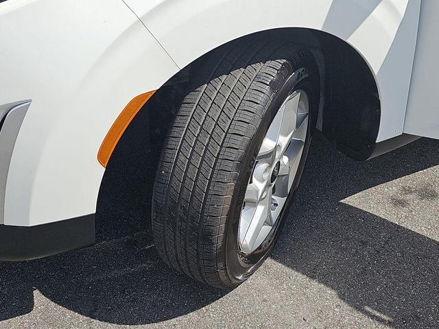 Photo of 2024 Snow White Pearl Kia Soul