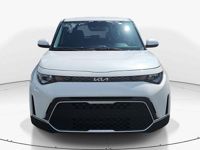 Photo of 2024 Snow White Pearl Kia Soul