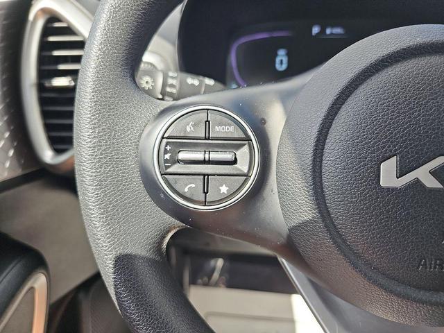 Photo of 2024 Snow White Pearl Kia Soul
