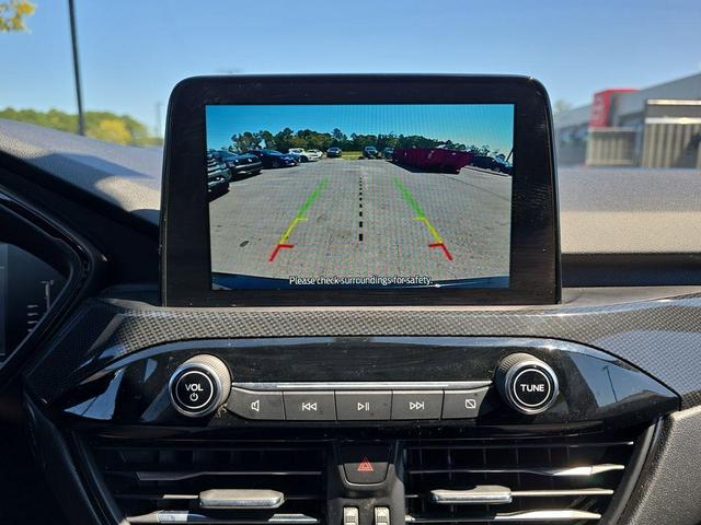 Photo of 2023 Black Metallic Ford Escape