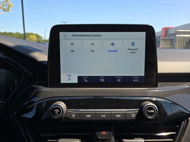 Photo of 2023 Black Metallic Ford Escape